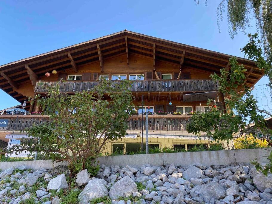 See Und Berge Garden Faulensee Εξωτερικό φωτογραφία